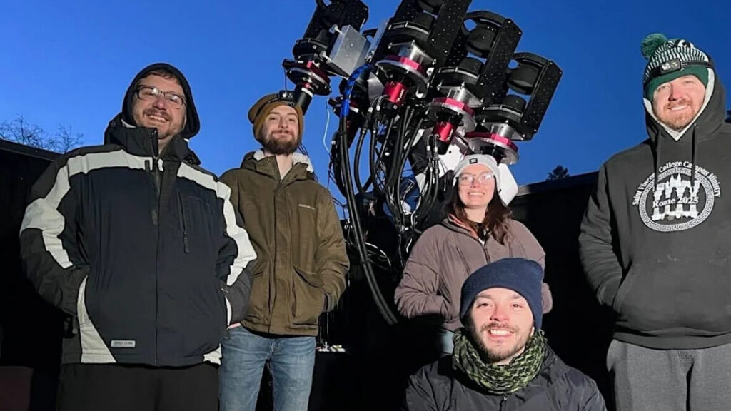 Former Google CEO plans to singlehandedly fund a Hubble telescope replacement